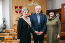 Žlutava - starosta obce S. Kolář, zastupitelka K. Kašpárková, jedna z učitelek ZŠ Žlutava